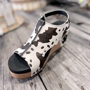 Corkys Cowhide chunk heel